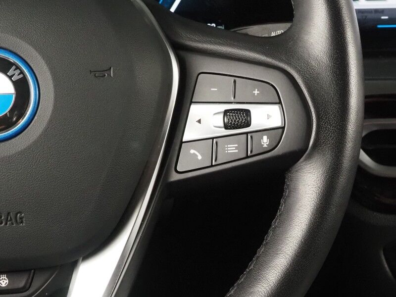 2024 BMW i4 eDrive35 Gran Coupe *HEADS-UP DISPLAY, NAVIGATION, CURVED DISPLAY, SAFETY ALERTS, 360 VIEW CAMERAS, MOONROOF, HEATED SEATS/STEERING, ICONIC SOUNDS, HARMAN/KARDON, WIRELESS CHARGING, ANDROID & APPLE Round Rock TX