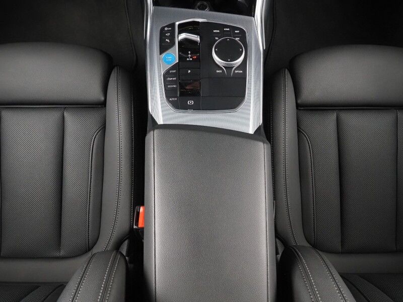 2024 BMW i4 eDrive35 Gran Coupe *HEADS-UP DISPLAY, NAVIGATION, CURVED DISPLAY, SAFETY ALERTS, 360 VIEW CAMERAS, MOONROOF, HEATED SEATS/STEERING, ICONIC SOUNDS, HARMAN/KARDON, WIRELESS CHARGING, ANDROID & APPLE Round Rock TX