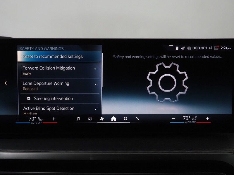 2024 BMW i4 eDrive35 Gran Coupe *HEADS-UP DISPLAY, NAVIGATION, CURVED DISPLAY, SAFETY ALERTS, 360 VIEW CAMERAS, MOONROOF, HEATED SEATS/STEERING, ICONIC SOUNDS, HARMAN/KARDON, WIRELESS CHARGING, ANDROID & APPLE Round Rock TX