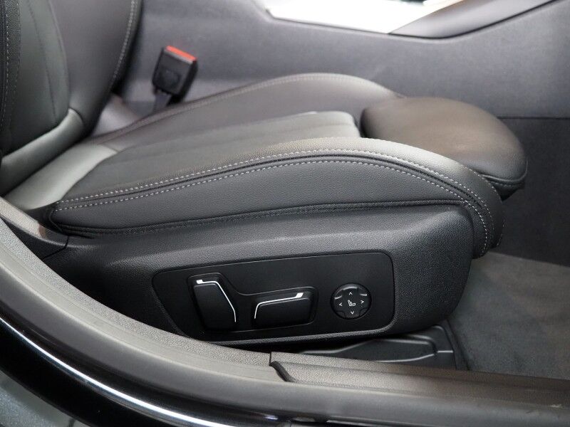 2024 BMW i4 eDrive35 Gran Coupe *HEADS-UP DISPLAY, NAVIGATION, CURVED DISPLAY, SAFETY ALERTS, 360 VIEW CAMERAS, MOONROOF, HEATED SEATS/STEERING, ICONIC SOUNDS, HARMAN/KARDON, WIRELESS CHARGING, ANDROID & APPLE Round Rock TX