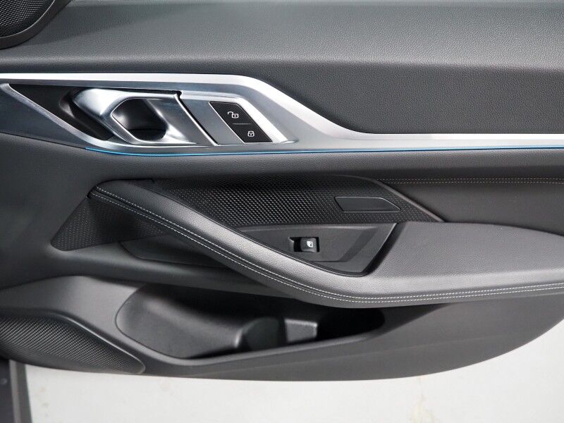 2024 BMW i4 eDrive35 Gran Coupe *HEADS-UP DISPLAY, NAVIGATION, CURVED DISPLAY, SAFETY ALERTS, 360 VIEW CAMERAS, MOONROOF, HEATED SEATS/STEERING, ICONIC SOUNDS, WIRELESS CHARGING, ANDROID & APPLE Round Rock TX