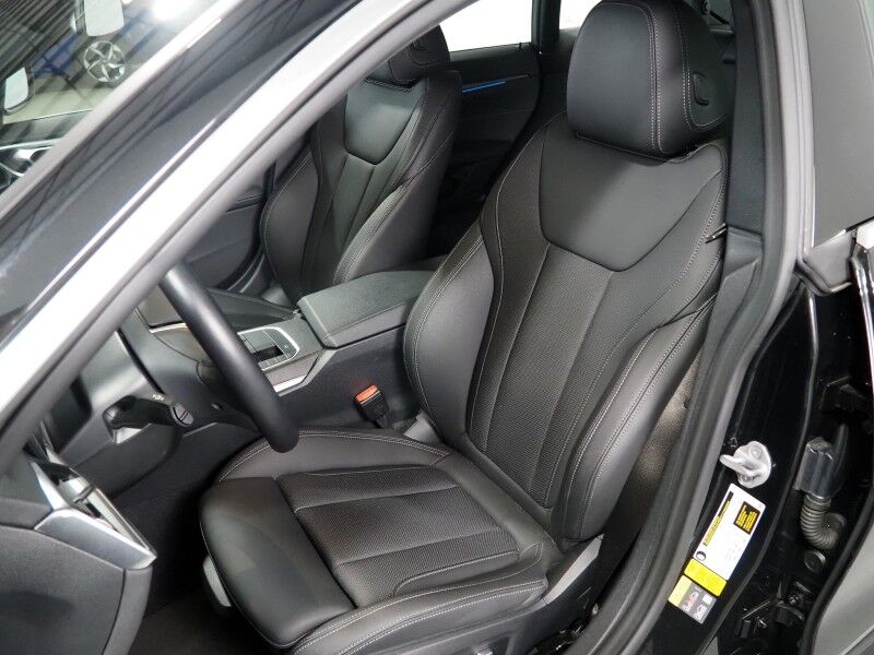 2024 BMW i4 eDrive35 Gran Coupe *HEADS-UP DISPLAY, NAVIGATION, CURVED DISPLAY, SAFETY ALERTS, 360 VIEW CAMERAS, MOONROOF, HEATED SEATS/STEERING, ICONIC SOUNDS, WIRELESS CHARGING, ANDROID & APPLE Round Rock TX