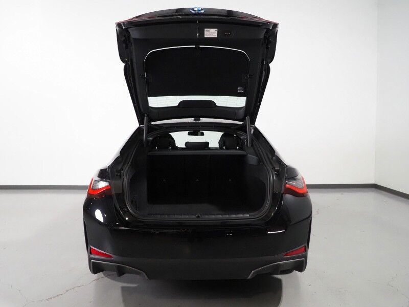 2024 BMW i4 eDrive35 Gran Coupe *HEADS-UP DISPLAY, NAVIGATION, CURVED DISPLAY, SAFETY ALERTS, 360 VIEW CAMERAS, MOONROOF, HEATED SEATS/STEERING, ICONIC SOUNDS, WIRELESS CHARGING, ANDROID & APPLE Round Rock TX