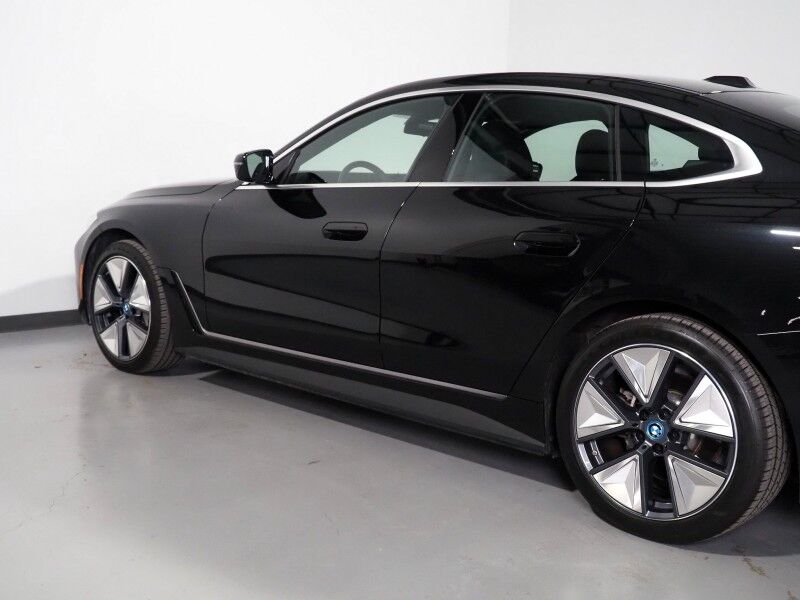 2024 BMW i4 eDrive35 Gran Coupe *HEADS-UP DISPLAY, NAVIGATION, CURVED DISPLAY, SAFETY ALERTS, 360 VIEW CAMERAS, MOONROOF, HEATED SEATS/STEERING, ICONIC SOUNDS, WIRELESS CHARGING, ANDROID & APPLE Round Rock TX
