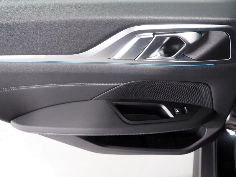 2024 BMW i4 eDrive35 Gran Coupe *HEADS-UP DISPLAY, NAVIGATION, CURVED DISPLAY, SAFETY ALERTS, 360 VIEW CAMERAS, MOONROOF, HEATED SEATS/STEERING, ICONIC SOUNDS, WIRELESS CHARGING, ANDROID & APPLE Round Rock TX