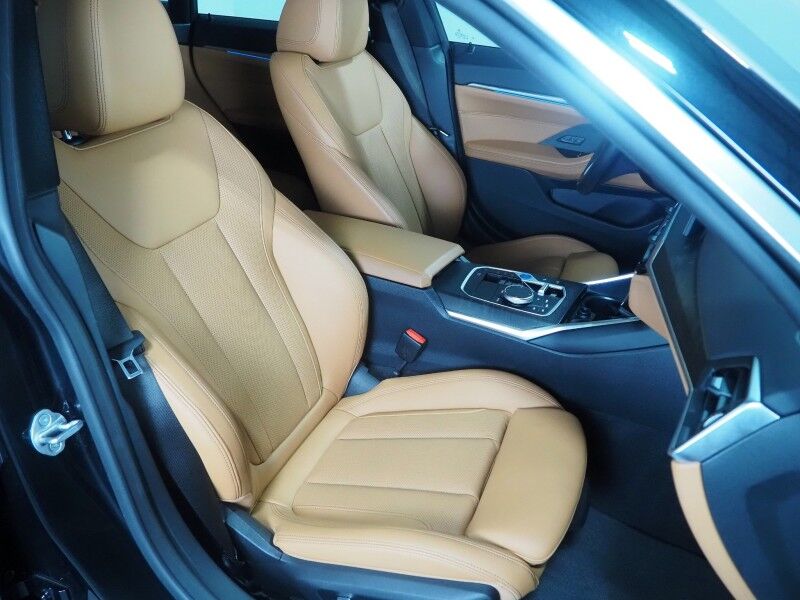 2024 BMW i4 eDrive35 Gran Coupe *HEADS-UP DISPLAY, NAVIGATION, CURVED DISPLAY, SAFETY ALERTS, BACKUP-CAMERA, MOONROOF, HEATED SEATS/STEERING, ICONIC SOUNDS, HARMAN/KARDON, WIRELESS CHARGING, ANDROID & APPLE Round Rock TX