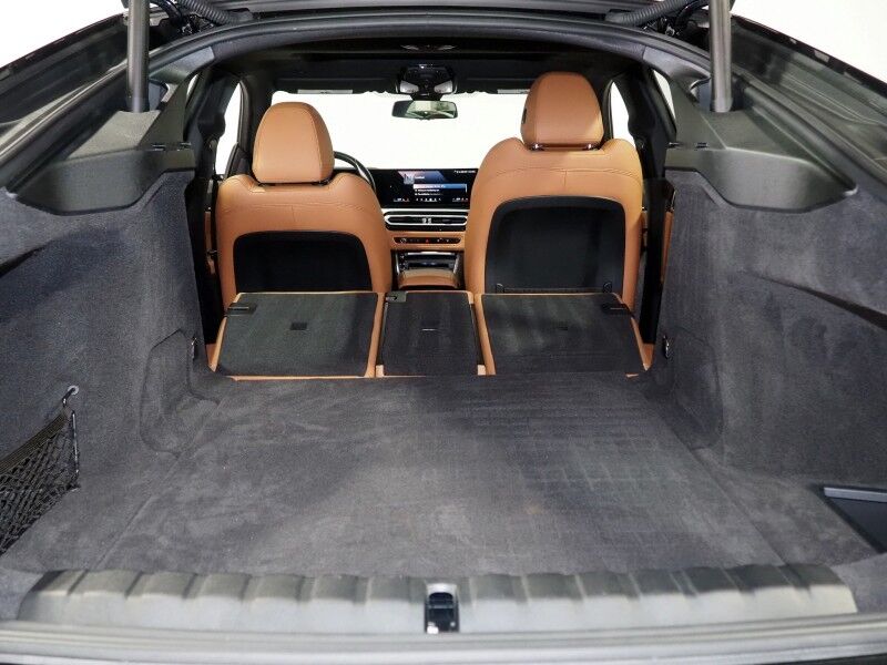 2024 BMW i4 eDrive35 Gran Coupe *HEADS-UP DISPLAY, NAVIGATION, CURVED DISPLAY, SAFETY ALERTS, BACKUP-CAMERA, MOONROOF, HEATED SEATS/STEERING, ICONIC SOUNDS, HARMAN/KARDON, WIRELESS CHARGING, ANDROID & APPLE Round Rock TX