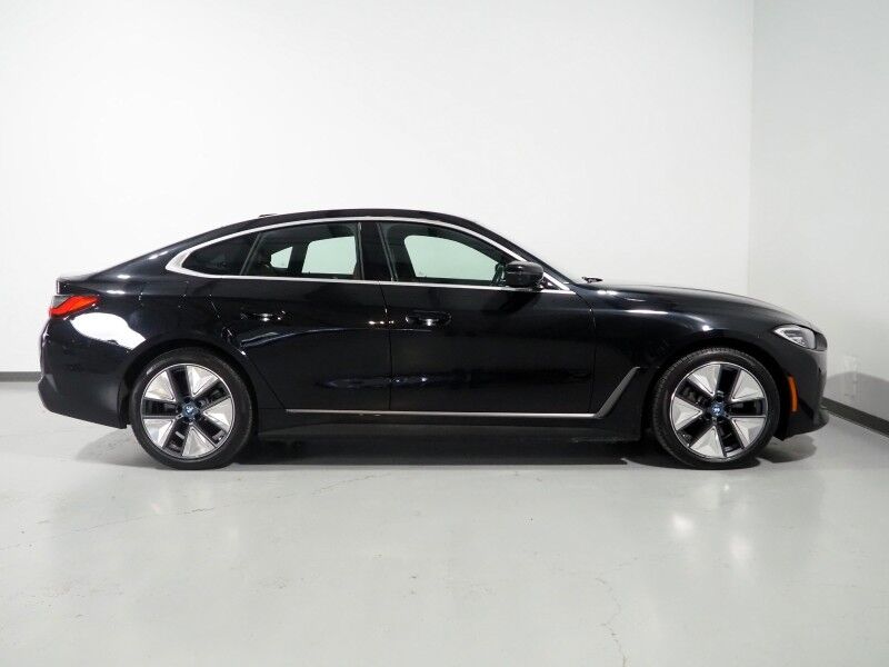2024 BMW i4 eDrive35 Gran Coupe *HEADS-UP DISPLAY, NAVIGATION, CURVED DISPLAY, SAFETY ALERTS, BACKUP-CAMERA, MOONROOF, HEATED SEATS/STEERING, ICONIC SOUNDS, HARMAN/KARDON, WIRELESS CHARGING, ANDROID & APPLE Round Rock TX