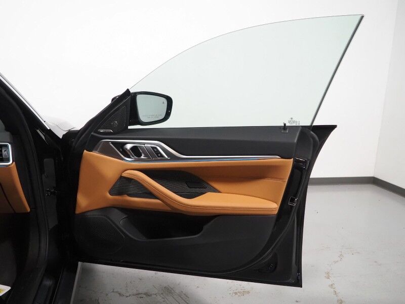 2024 BMW i4 eDrive35 Gran Coupe *HEADS-UP DISPLAY, NAVIGATION, CURVED DISPLAY, SAFETY ALERTS, BACKUP-CAMERA, MOONROOF, HEATED SEATS/STEERING, ICONIC SOUNDS, HARMAN/KARDON, WIRELESS CHARGING, ANDROID & APPLE Round Rock TX