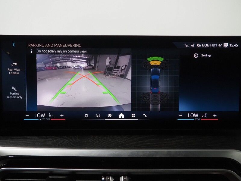 2024 BMW i4 eDrive35 Gran Coupe *HEADS-UP DISPLAY, NAVIGATION, CURVED DISPLAY, SAFETY ALERTS, BACKUP-CAMERA, MOONROOF, HEATED SEATS/STEERING, ICONIC SOUNDS, HARMAN/KARDON, WIRELESS CHARGING, ANDROID & APPLE Round Rock TX
