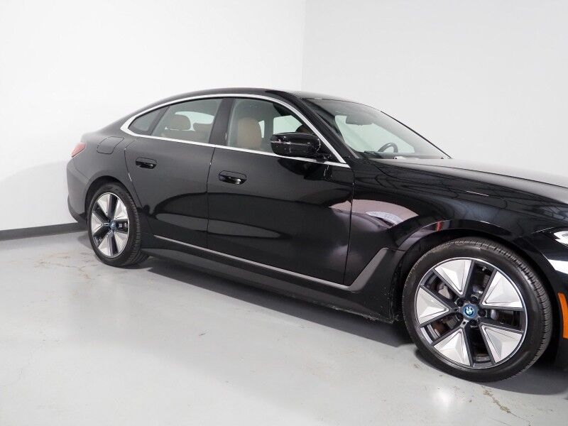 2024 BMW i4 eDrive35 Gran Coupe *HEADS-UP DISPLAY, NAVIGATION, CURVED DISPLAY, SAFETY ALERTS, BACKUP-CAMERA, MOONROOF, HEATED SEATS/STEERING, ICONIC SOUNDS, HARMAN/KARDON, WIRELESS CHARGING, ANDROID & APPLE Round Rock TX