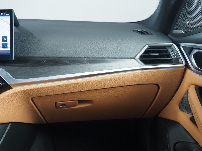 2024 BMW i4 eDrive35 Gran Coupe *HEADS-UP DISPLAY, NAVIGATION, CURVED DISPLAY, SAFETY ALERTS, BACKUP-CAMERA, MOONROOF, HEATED SEATS/STEERING, ICONIC SOUNDS, HARMAN/KARDON, WIRELESS CHARGING, ANDROID & APPLE Round Rock TX