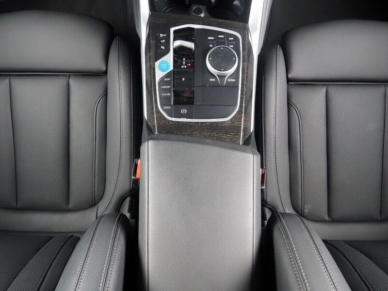 2024 BMW i4 eDrive35 Gran Coupe *M SPORT, DRIVING ASSIST PRO, HEADS-UP DISPLAY, NAVIGATION, CURVED DISPLAY, ADAPTIVE CRUISE, SAFETY ALERTS, 360 CAMERAS, MOONROOF, HEATED SEATS/STEERING, HARMAN/KARDON, WIRELESS CHARGING, ANDROID & APPLE Round Rock TX