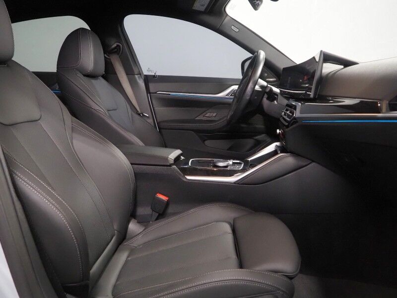 2024 BMW i4 eDrive35 Gran Coupe *M SPORT, DRIVING ASSIST PRO, HEADS-UP DISPLAY, NAVIGATION, CURVED DISPLAY, ADAPTIVE CRUISE, SAFETY ALERTS, 360 CAMERAS, MOONROOF, HEATED SEATS/STEERING, HARMAN/KARDON, WIRELESS CHARGING, ANDROID & APPLE Round Rock TX