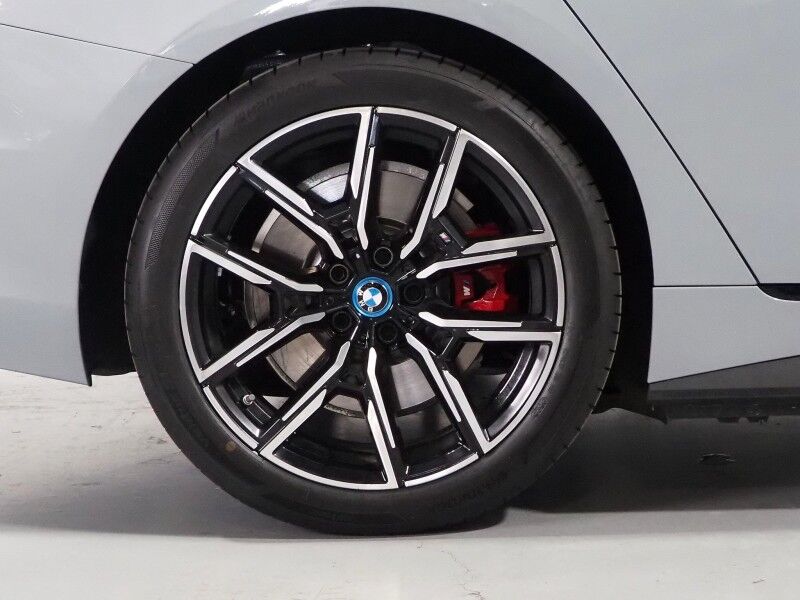 2024 BMW i4 eDrive35 Gran Coupe *M SPORT, DRIVING ASSIST PRO, HEADS-UP DISPLAY, NAVIGATION, CURVED DISPLAY, ADAPTIVE CRUISE, SAFETY ALERTS, 360 CAMERAS, MOONROOF, HEATED SEATS/STEERING, HARMAN/KARDON, WIRELESS CHARGING, ANDROID & APPLE Round Rock TX