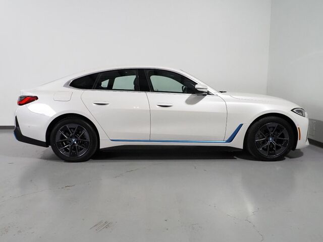 2024 BMW i4 eDrive40 Grand Coupe *DRIVING ASSIST PRO PKG, HEADS-UP DISPLAY, NAVIGATION, CURVED DISPLAY, SAFETY ALERTS, ADAPTIVE CRUISE, 360 CAMERAS, MOONROOF, HEATED SEATS/STEERING, ICONIC SOUNDS, WIRELESS CHARGING, ANDROID & APPLE Round Rock TX