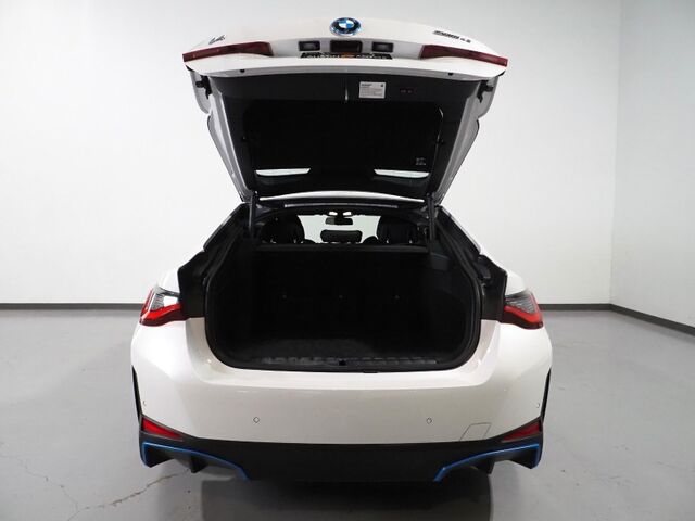 2024 BMW i4 eDrive40 Grand Coupe *DRIVING ASSIST PRO PKG, HEADS-UP DISPLAY, NAVIGATION, CURVED DISPLAY, SAFETY ALERTS, ADAPTIVE CRUISE, 360 CAMERAS, MOONROOF, HEATED SEATS/STEERING, ICONIC SOUNDS, WIRELESS CHARGING, ANDROID & APPLE Round Rock TX
