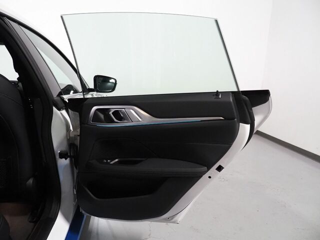 2024 BMW i4 eDrive40 Grand Coupe *DRIVING ASSIST PRO PKG, HEADS-UP DISPLAY, NAVIGATION, CURVED DISPLAY, SAFETY ALERTS, ADAPTIVE CRUISE, 360 CAMERAS, MOONROOF, HEATED SEATS/STEERING, ICONIC SOUNDS, WIRELESS CHARGING, ANDROID & APPLE Round Rock TX