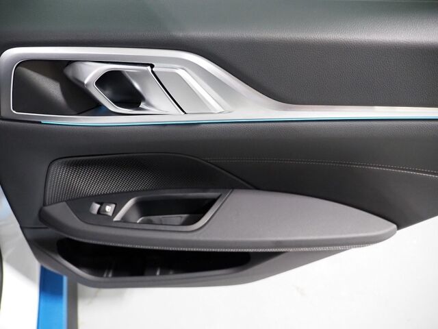 2024 BMW i4 eDrive40 Grand Coupe *DRIVING ASSIST PRO PKG, HEADS-UP DISPLAY, NAVIGATION, CURVED DISPLAY, SAFETY ALERTS, ADAPTIVE CRUISE, 360 CAMERAS, MOONROOF, HEATED SEATS/STEERING, ICONIC SOUNDS, WIRELESS CHARGING, ANDROID & APPLE Round Rock TX