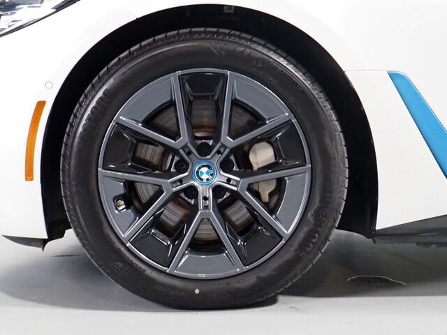 2024 BMW i4 eDrive40 Grand Coupe *DRIVING ASSIST PRO PKG, HEADS-UP DISPLAY, NAVIGATION, CURVED DISPLAY, SAFETY ALERTS, ADAPTIVE CRUISE, 360 CAMERAS, MOONROOF, HEATED SEATS/STEERING, ICONIC SOUNDS, WIRELESS CHARGING, ANDROID & APPLE Round Rock TX