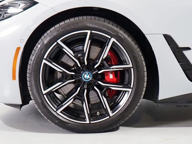 2024 BMW i4 xDrive40 Gran Coupe AWD *M SPORT PKG, DRIVING ASSIST PRO PKG, HEADS-UP DISPLAY, NAVIGATION, CURVED DISPLAY, ADAPTIVE CRUISE, SAFETY ALERTS, 360 CAMERAS, MOONROOF, HEATED SEATS/STEERING, HARMAN/KARDON, WIRELESS CHARGING Round Rock TX