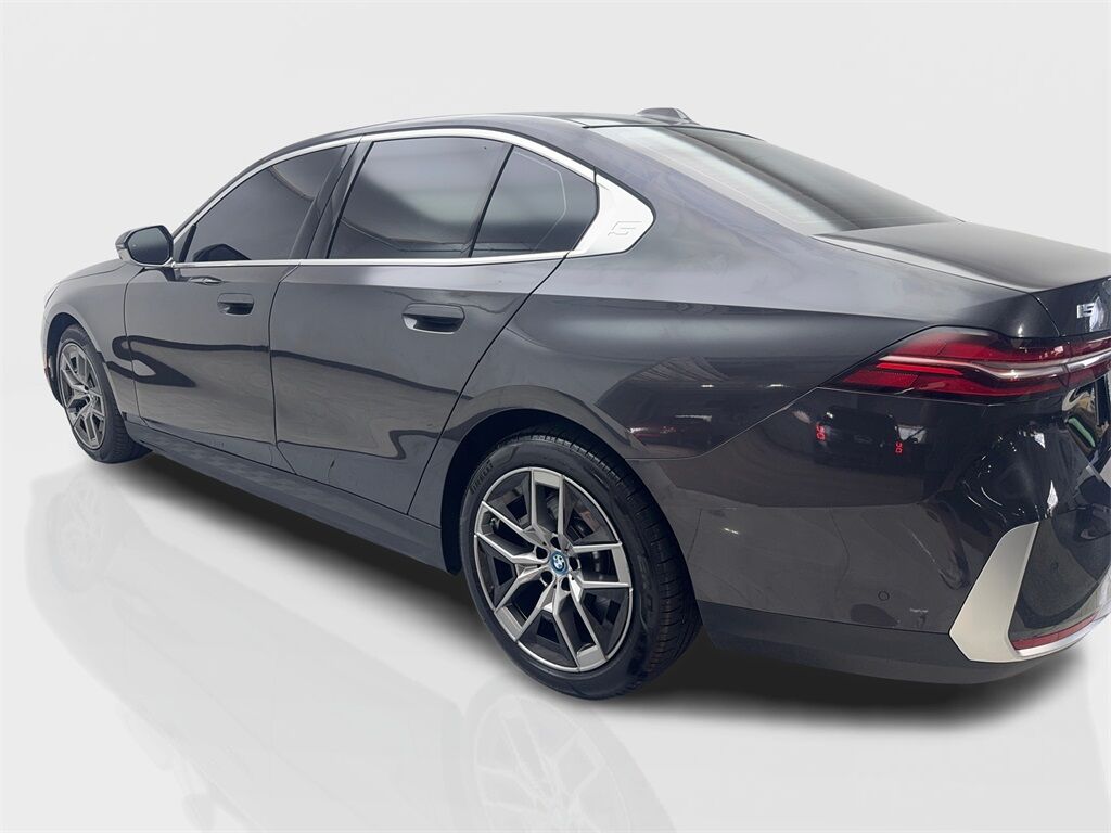 2024 BMW i5 eDrive40 NAV,CAM,PANO,HTD STS,BLIND SPOT,19&quot; WLS Irving TX