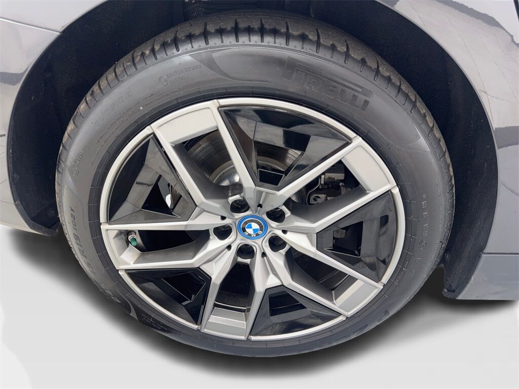 2024 BMW i5 eDrive40 NAV,CAM,PANO,HTD STS,BLIND SPOT,19&quot; WLS Irving TX