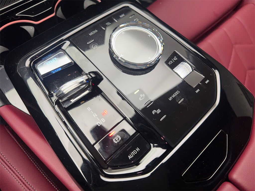 2024 BMW i5 eDrive40 NAV,CAM,PANO,HTD STS,BLIND SPOT,19&quot; WLS Irving TX