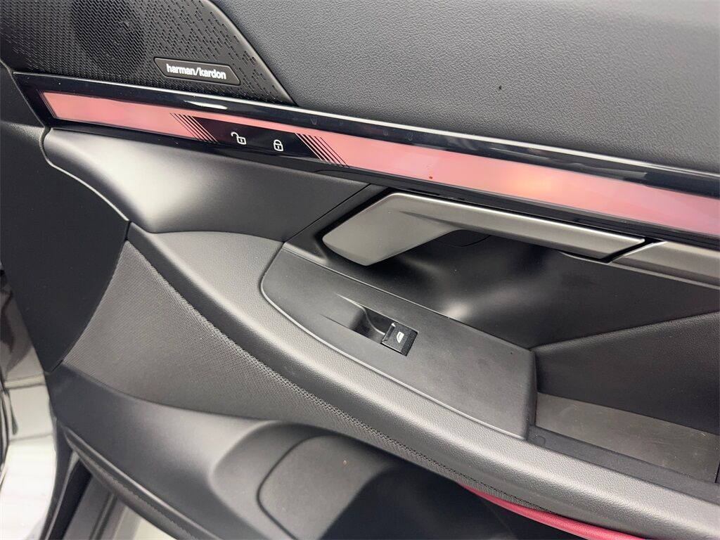 2024 BMW i5 eDrive40 NAV,CAM,PANO,HTD STS,BLIND SPOT,19&quot; WLS Irving TX