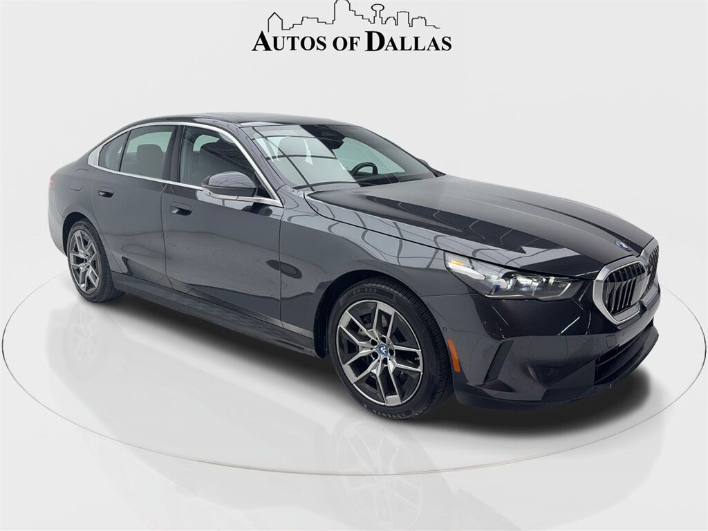2024 BMW i5 eDrive40 NAV,CAM,SUNROOF,HTD STS,BLIND SPOT,HEADS Plano TX