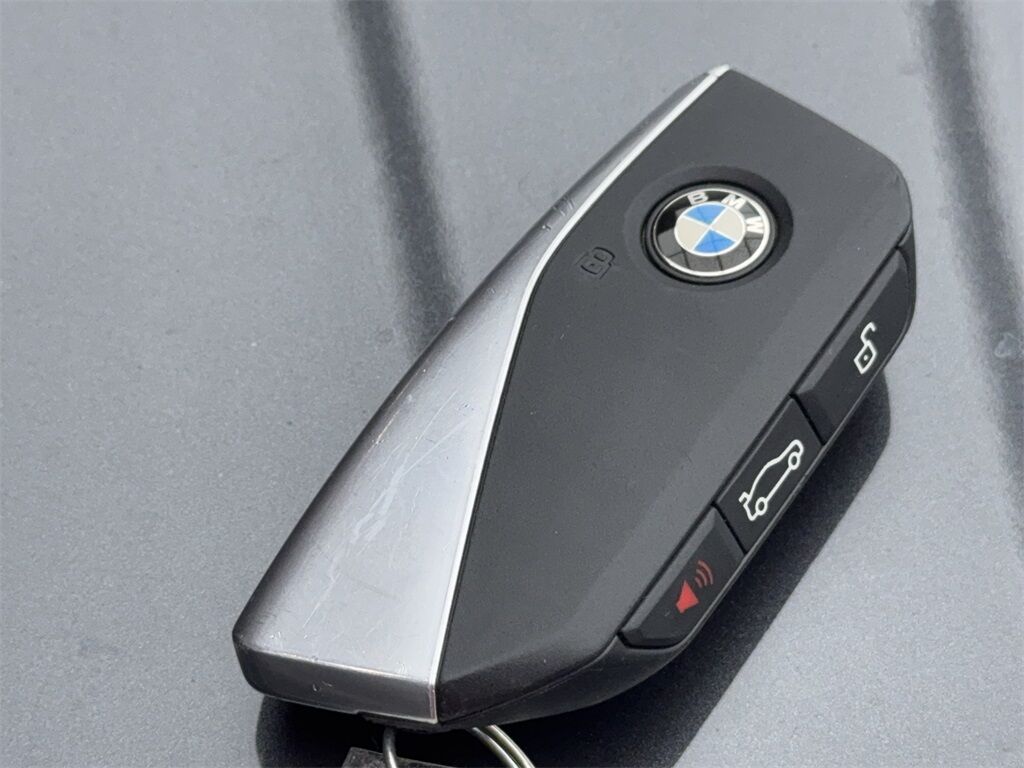2024 BMW i5 eDrive40 NAV,CAM,SUNROOF,HTD STS,BLIND SPOT,HEADS Plano TX