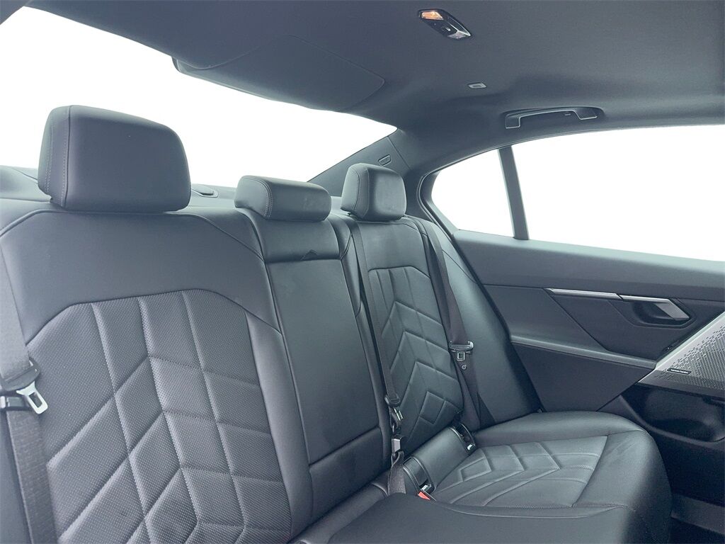 2024 BMW i5 eDrive40 NAV,CAM,SUNROOF,HTD STS,BLIND SPOT,HEADS Plano TX