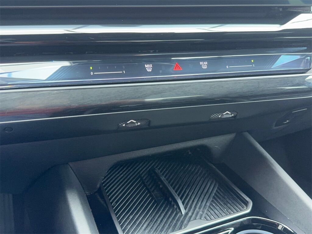 2024 BMW i5 eDrive40 NAV,CAM,SUNROOF,HTD STS,BLIND SPOT,HEADS Plano TX