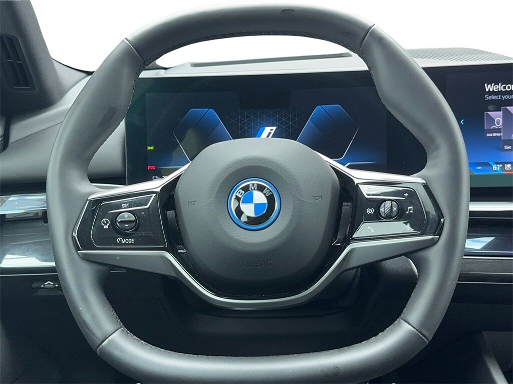 2024 BMW i5 eDrive40 NAV,CAM,SUNROOF,HTD STS,BLIND SPOT,HEADS Plano TX