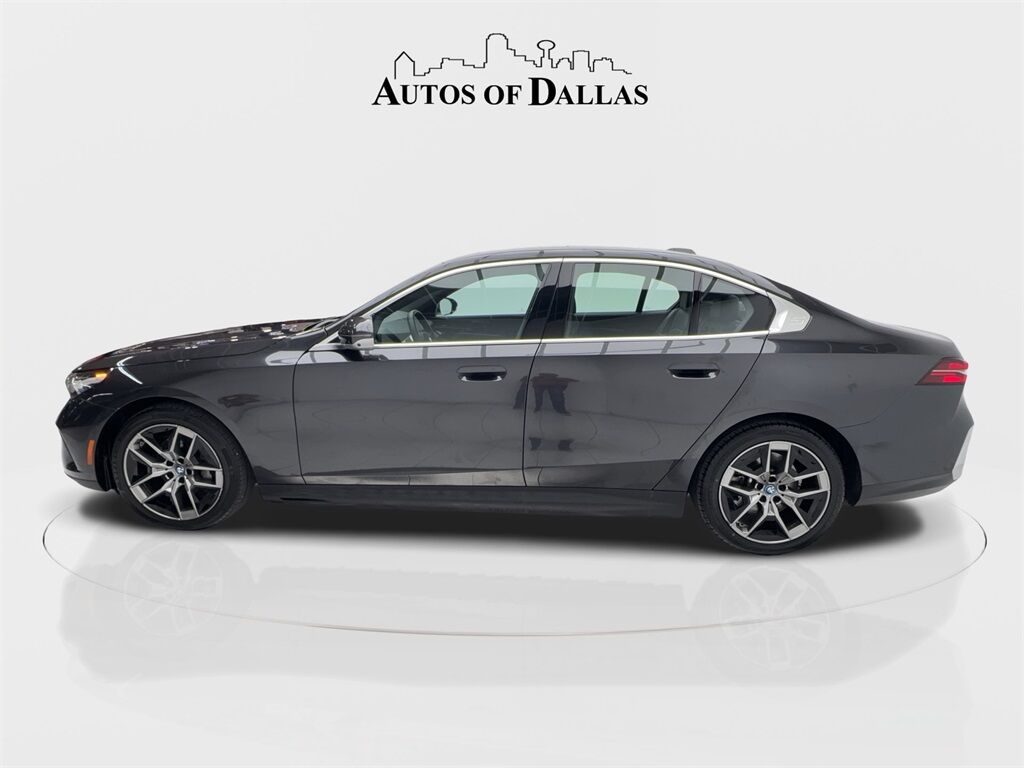 2024 BMW i5 eDrive40 NAV,CAM,SUNROOF,HTD STS,BLIND SPOT,HEADS Plano TX