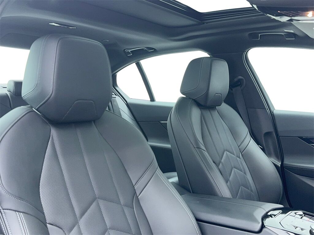 2024 BMW i5 eDrive40 NAV,CAM,SUNROOF,HTD STS,HEADS UP Plano TX