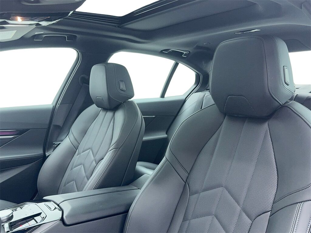 2024 BMW i5 eDrive40 NAV,CAM,SUNROOF,HTD STS,HEADS UP Plano TX