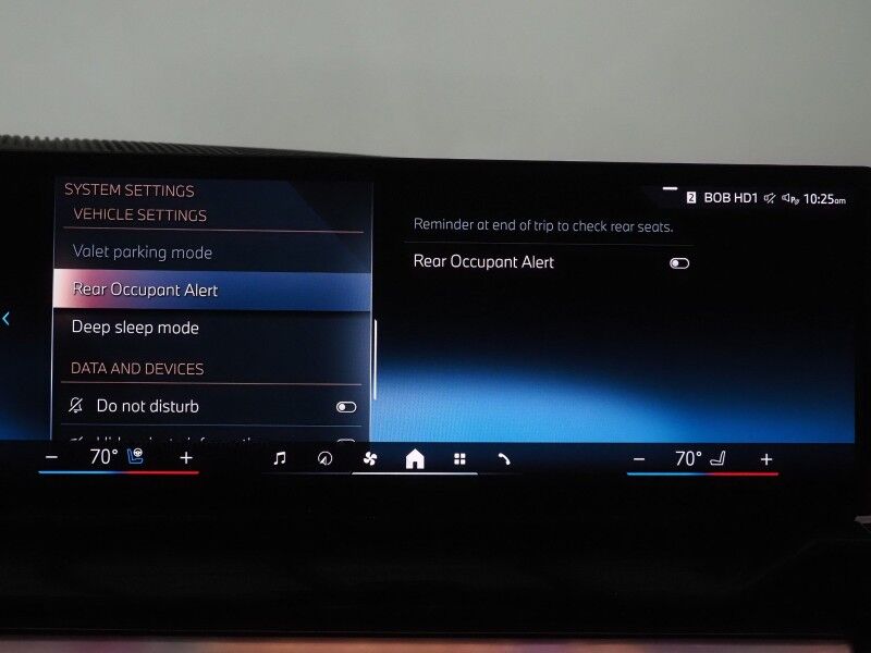 2024 BMW i5 eDrive40 Sedan *M SPORT, EXECUTIVE PKG, DRIVING ASSIST PRO PKG, HEADS-UP DISPLAY, NAVIGATION, ADAPTIVE CRUISE, SAFETY ALERTS, 360 CAMERAS, SKY LOUNGE ROOF, MERINO LEATHER, CLIMATE/MULTI-FUNCTION SEATS, BOWERS & WILKINS Round Rock TX