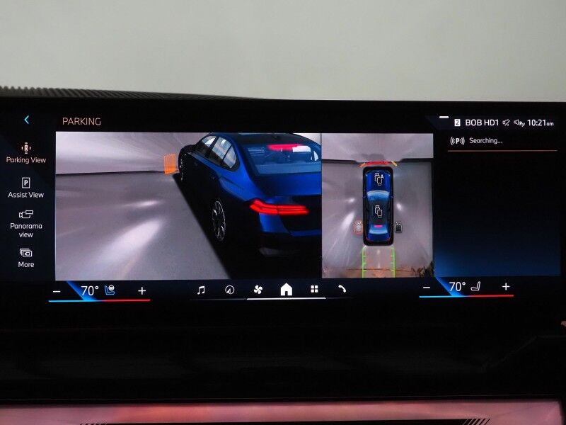 2024 BMW i5 eDrive40 Sedan *M SPORT, EXECUTIVE PKG, DRIVING ASSIST PRO PKG, HEADS-UP DISPLAY, NAVIGATION, ADAPTIVE CRUISE, SAFETY ALERTS, 360 CAMERAS, SKY LOUNGE ROOF, MERINO LEATHER, CLIMATE/MULTI-FUNCTION SEATS, BOWERS & WILKINS Round Rock TX