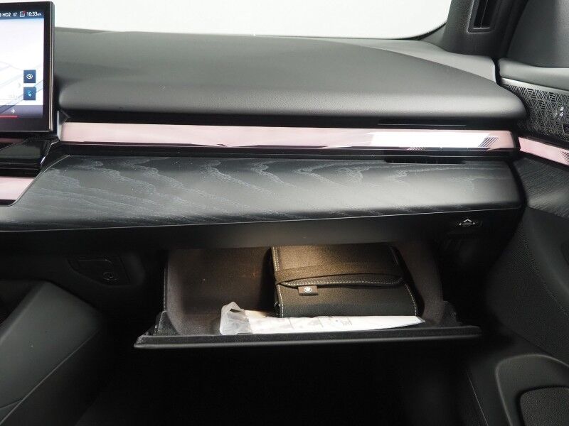 2024 BMW i5 eDrive40 Sedan *M SPORT, EXECUTIVE PKG, DRIVING ASSIST PRO PKG, HEADS-UP DISPLAY, NAVIGATION, ADAPTIVE CRUISE, SAFETY ALERTS, 360 CAMERAS, SKY LOUNGE ROOF, MERINO LEATHER, CLIMATE/MULTI-FUNCTION SEATS, BOWERS & WILKINS Round Rock TX