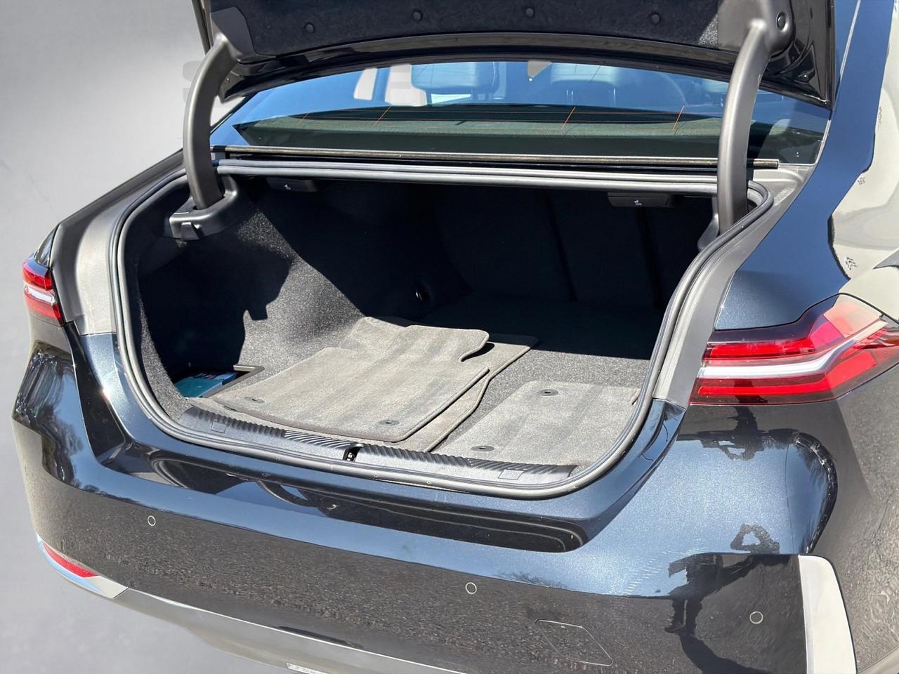 2024 BMW i5 eDrive40 Hagerstown MD