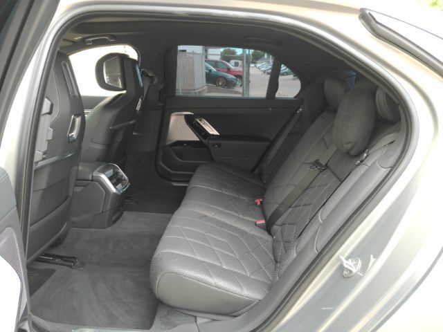 2024 BMW i7 xDrive60 Plano TX