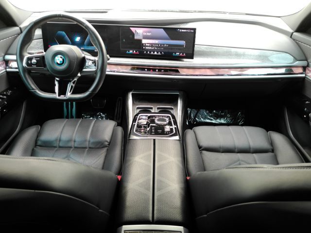 2024 BMW i7 xDrive60