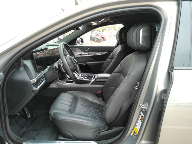 2024 BMW i7 xDrive60 Plano TX