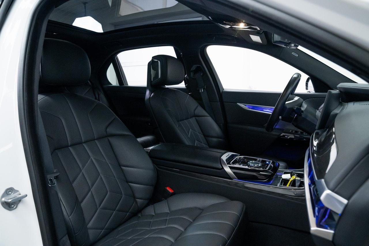 2024 BMW i7 xDrive60 Premium Package Driving Assist Package Portland OR