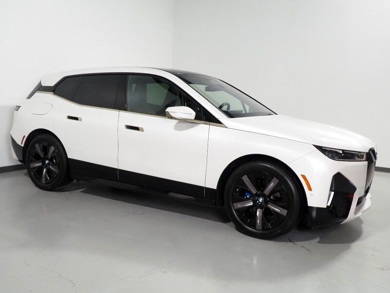 2024 BMW iX M60 AWD *DRIVING ASSISTANCE PRO PKG, HEADS-UP DISPLAY, NAVIGATION, ADAPTIVE CRUISE, 360 CAMERAS, PANO ECLIPSING MOONROOF, CLIMATE/MULTI-FUNCTION SEATS, HEATED STEERING, BOWERS & WILKINS, WIRELESS CHARGING