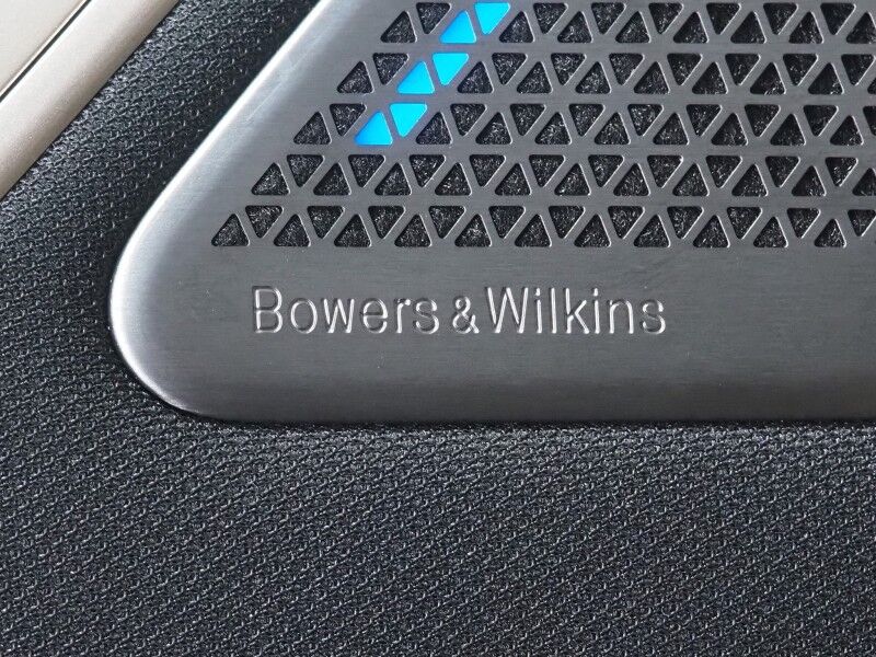 2024 BMW iX M60 AWD LUXURY PKG, DRIVING ASSISTANCE PRO PKG, HEADS-UP DISPLAY, NAVIGATION, ADAPTIVE CRUISE, 360 CAMERAS, PANO ECLIPSING GLASS ROOF, CLIMATE/MULTI-FUNCTION SEATS, HEATED STEERING, BOWERS & WILKINS, WIRELESS CHARGING Round Rock TX