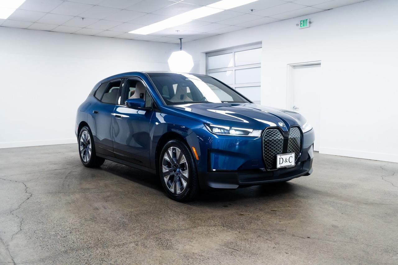 2024 BMW iX xDrive50 1 Owner Heated Seats Panoramic Sky Lounge Roof Portland OR