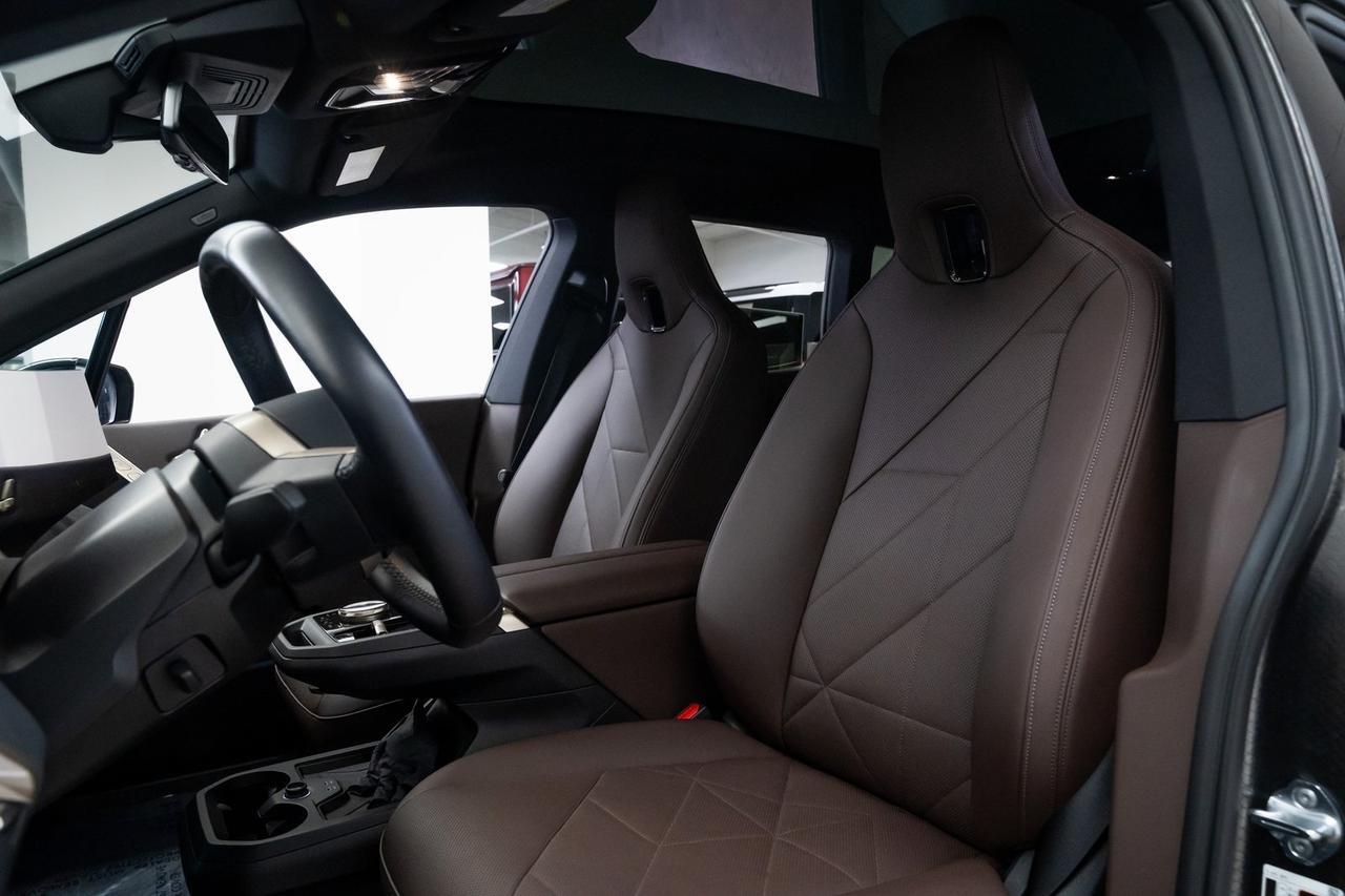 2024 BMW iX xDrive50 1 Owner Heated Seats Sport Package Portland OR