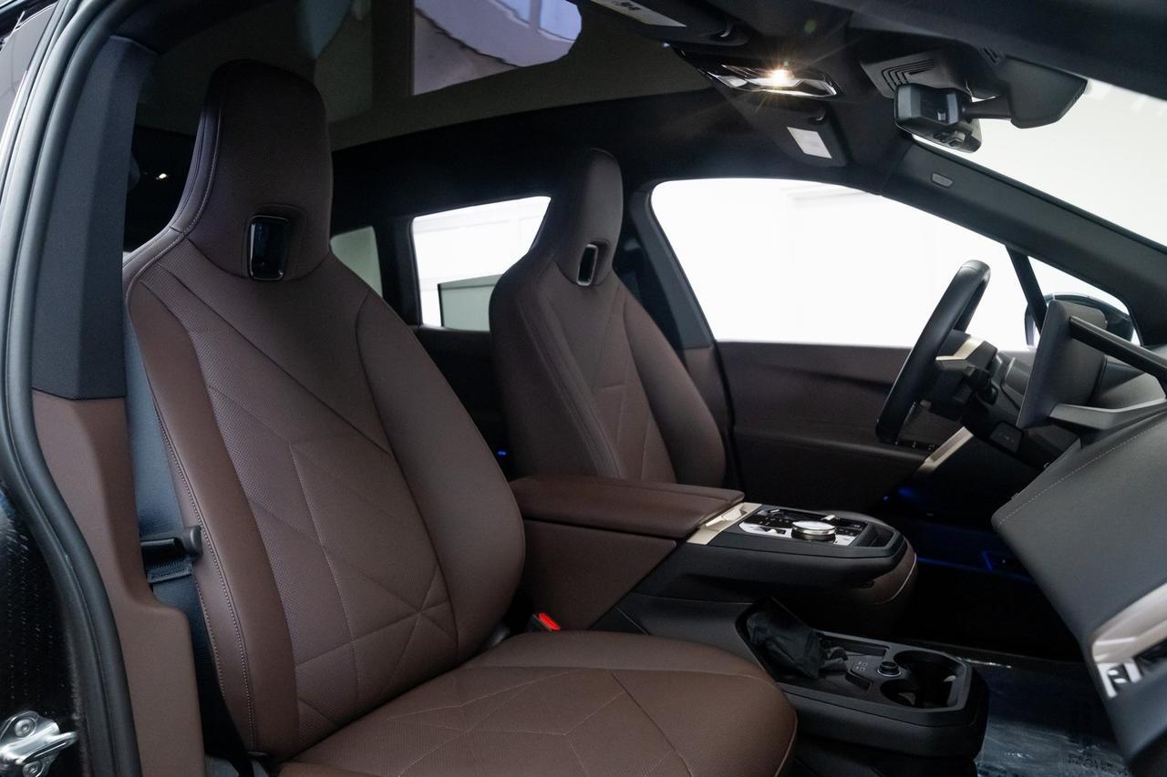 2024 BMW iX xDrive50 1 Owner Heated Seats Sport Package Portland OR